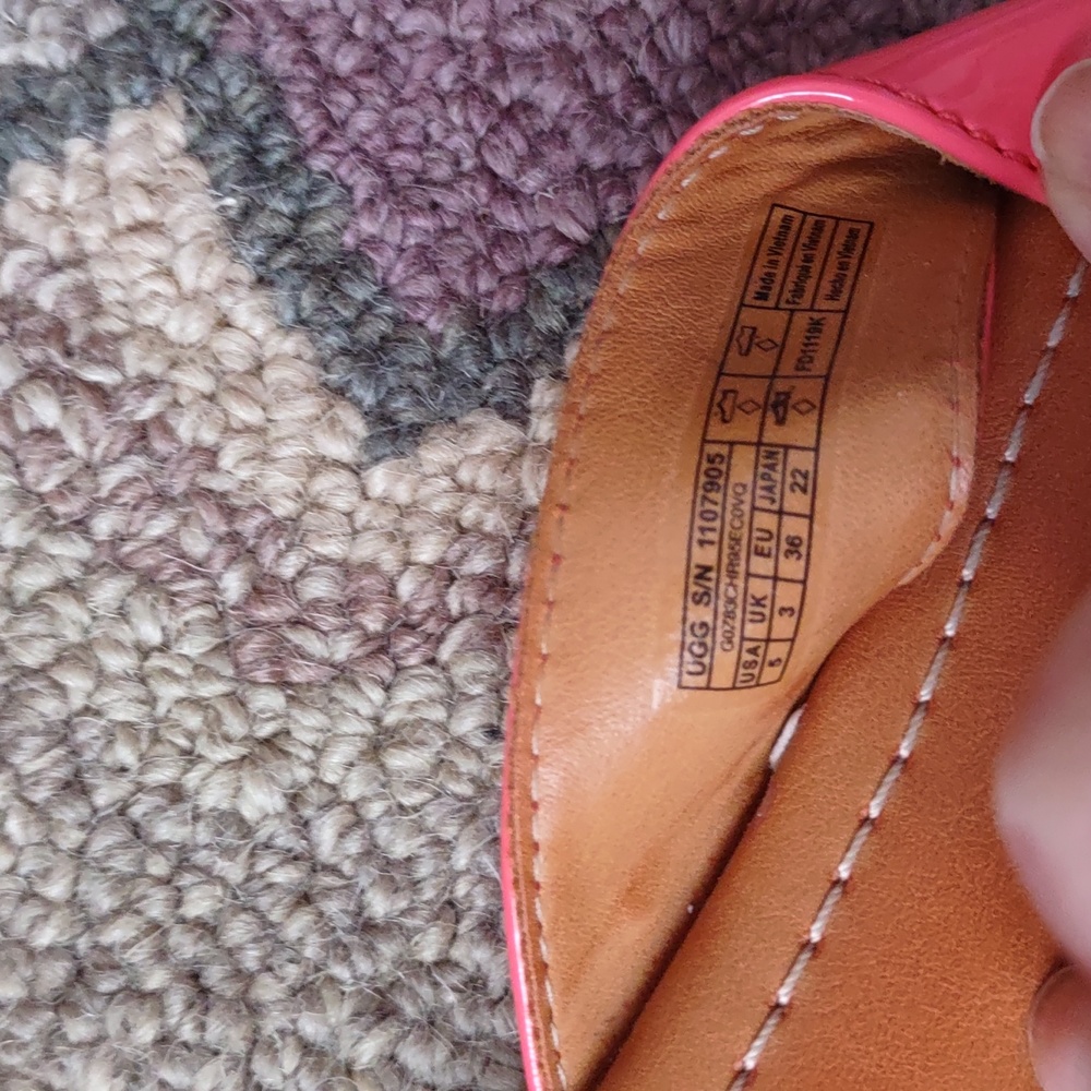 Ugg women's sandals size 5 - Picture 8 of 9